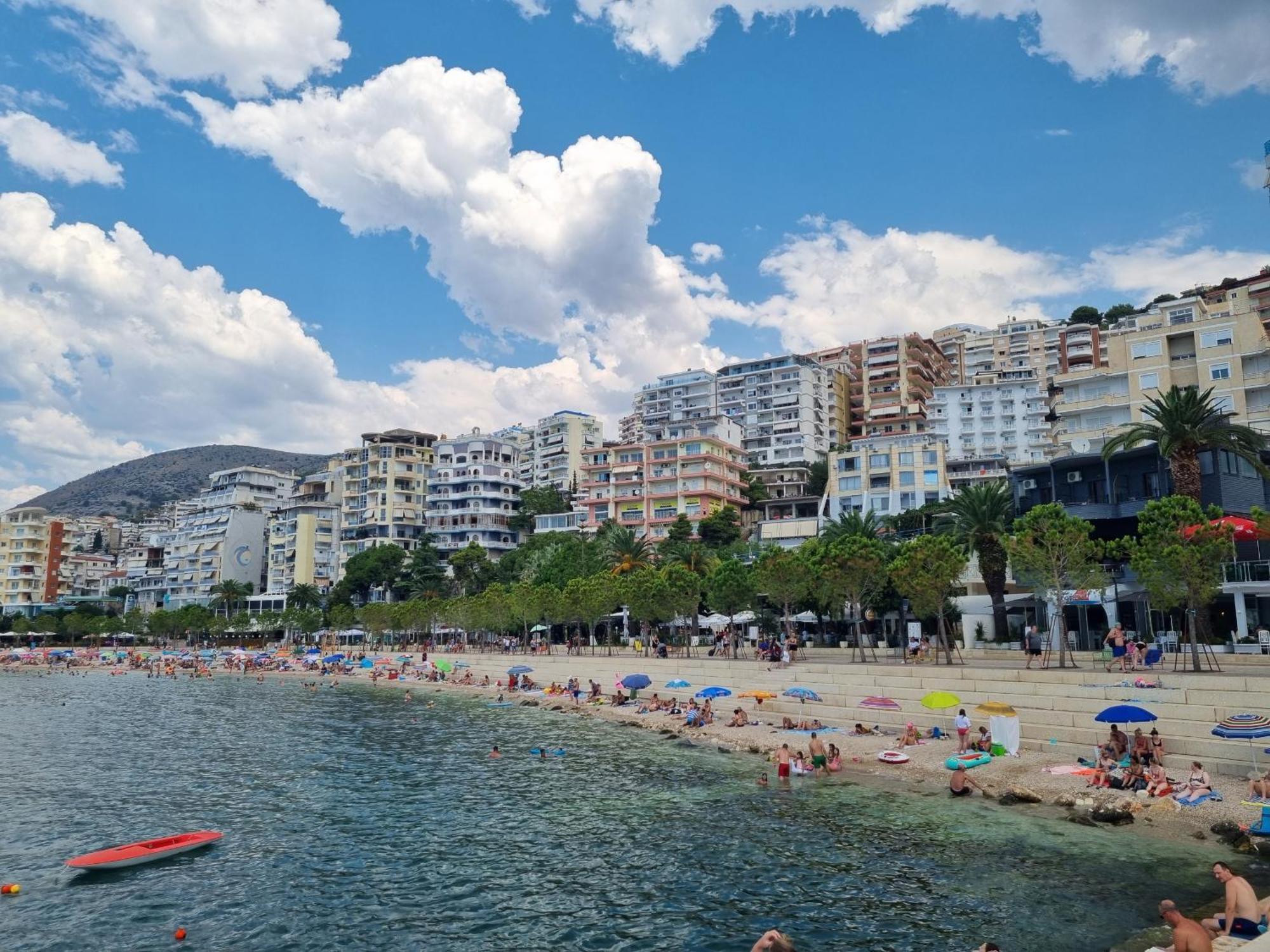 Celin Apartment Sarandë Eksteriør bilde