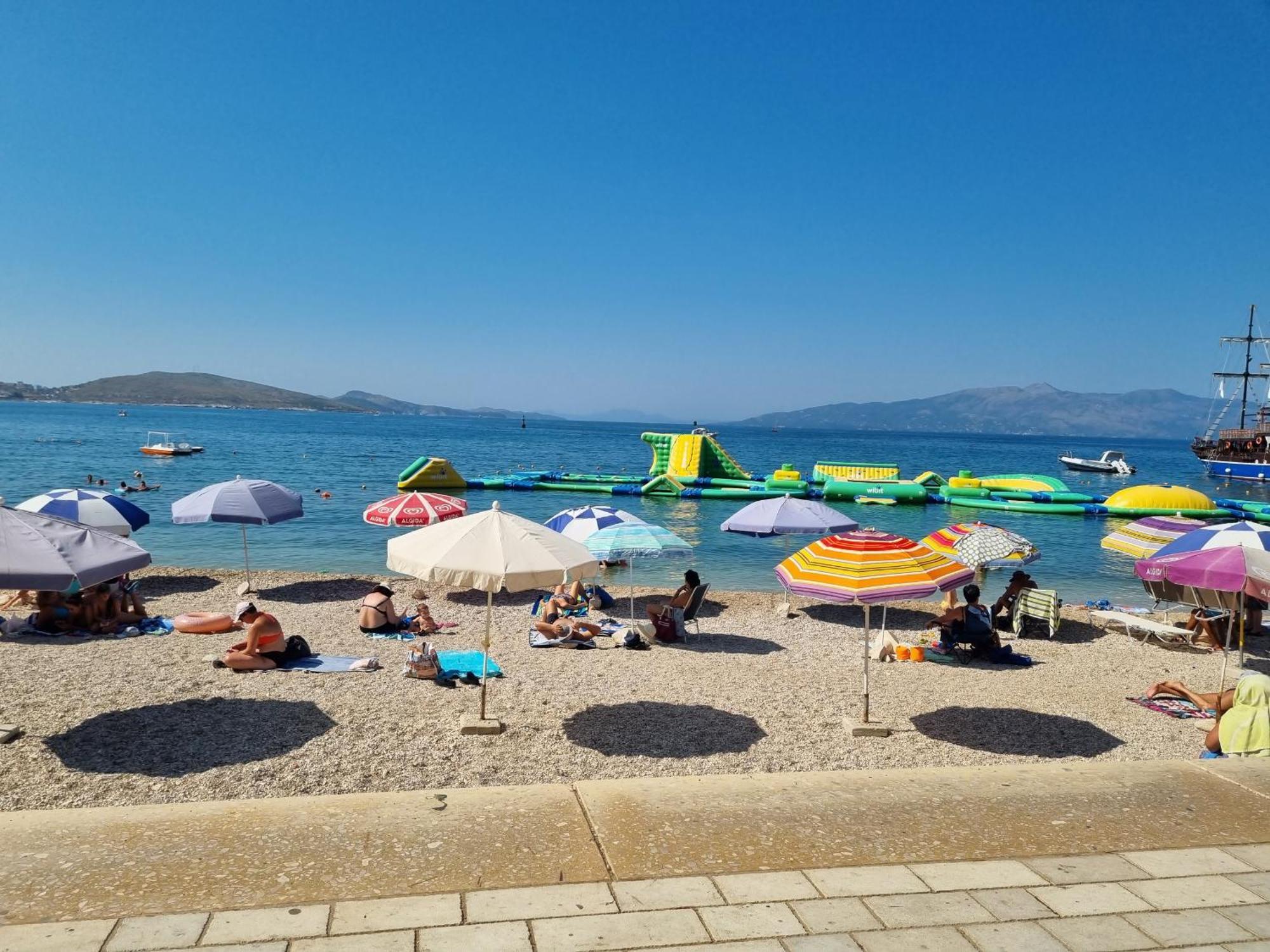Celin Apartment Sarandë Eksteriør bilde
